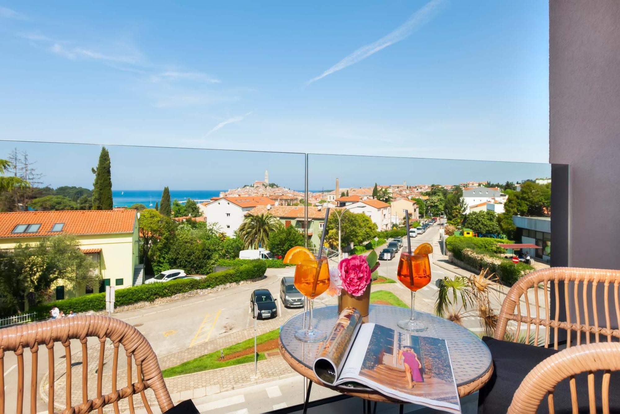 Boutique Residence Arion Ровин Екстериор снимка